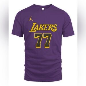 Nike La Lakers Luka Doncic Jersey 77 T-Shirt size‎ Medium New With Tags